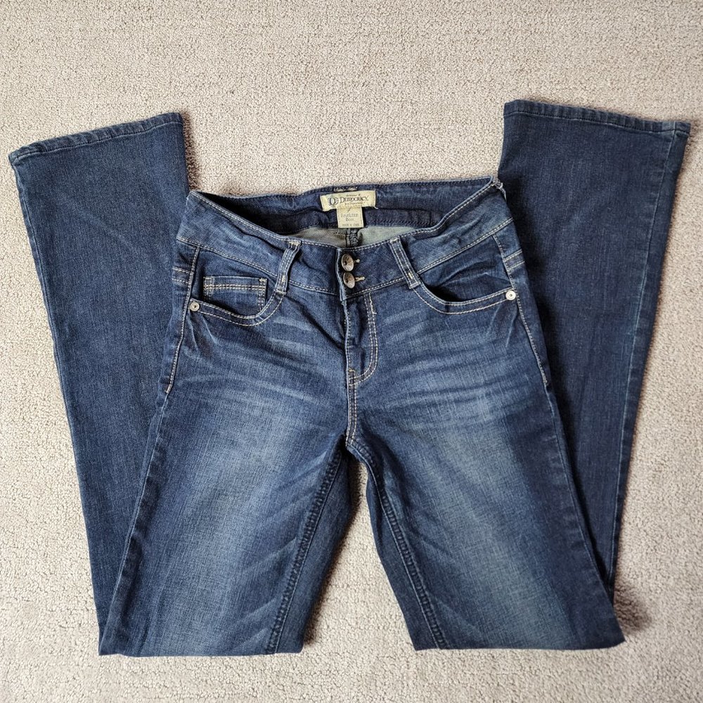Democracy Women's Revolution Boot Jeans Blue Mid Rise Dark Wash Stretch Size 4 - Picture 2 of 8